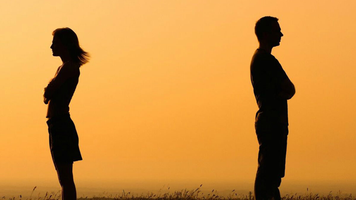 Zodiile bântuite de fostele relații. Nu pot trece peste