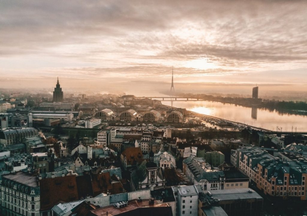 Estonia a fost lovită dur de propagarea tulpinii britanice. Va reintra în carantină