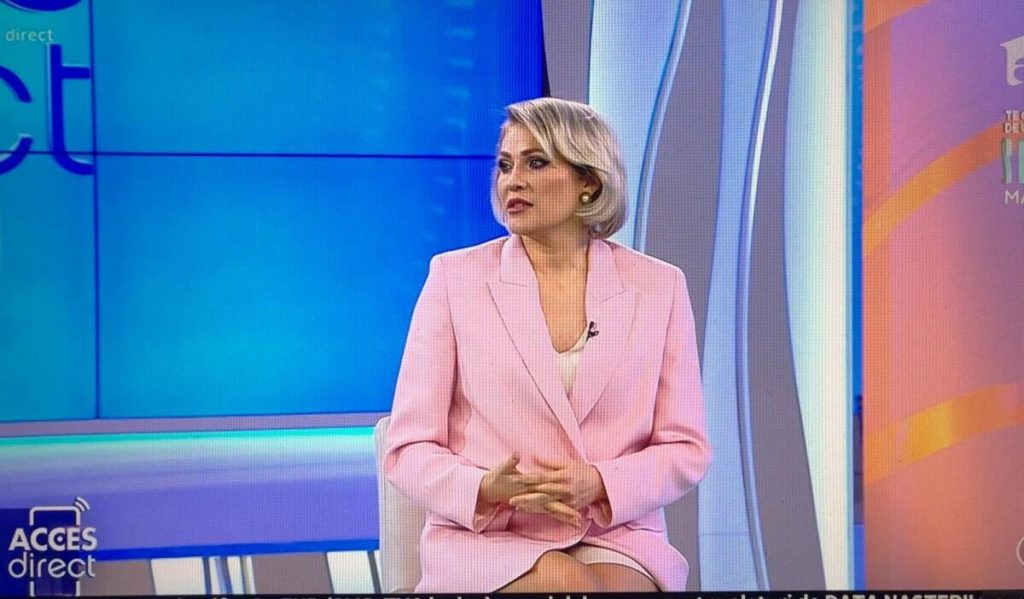 Panică doar la televizor. La două zile de la al doilea atac, Mirela Vaida a ieșit relaxată la mall