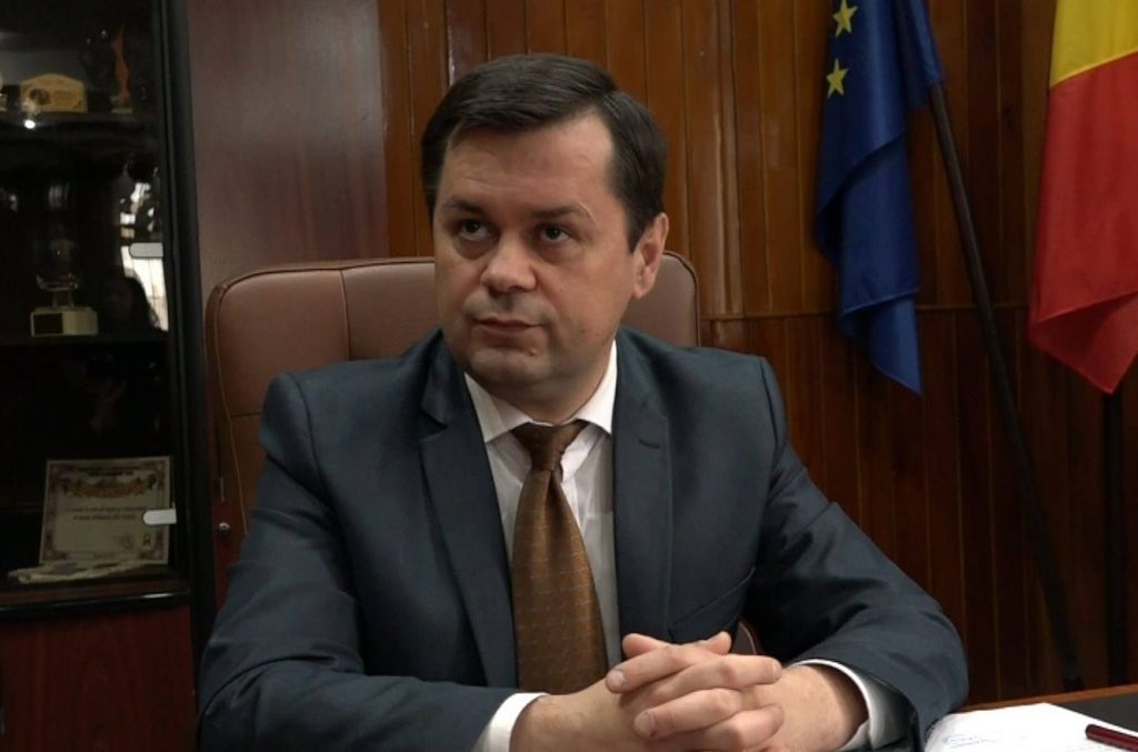 Inadmisibil. Primarul de la Târgu Jiu a asociat operele lui Brâncuși cu niște bolovani