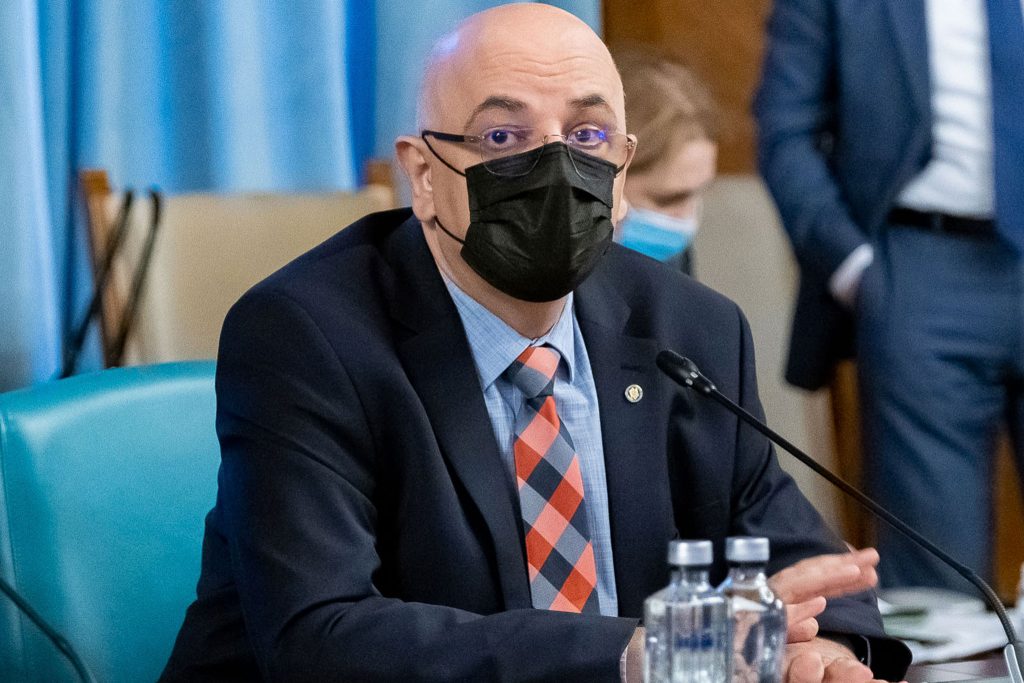 Ce restricții se ridică din 13 mai în România. Raed Arafat a anunțat reguli noi