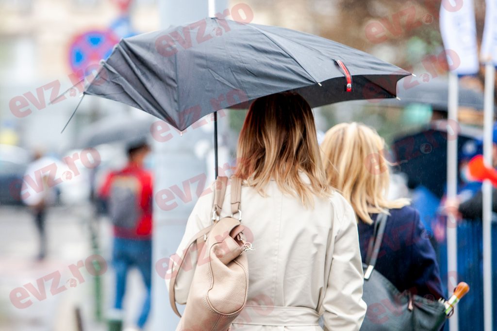 Prognoza meteo pe 4 iunie. Vremea rămâne răcoroasă, ploile continuă