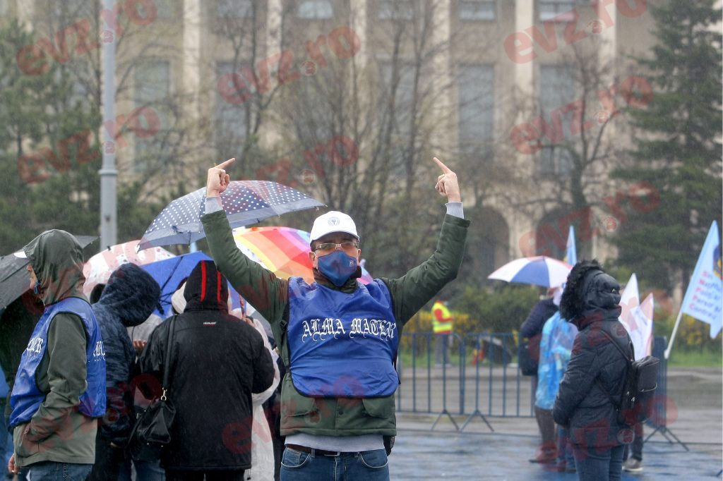 Liderii de sindicat, revoltați după întâlnirea de la Guvern: Înghețare înseamnă tăiere. Am anunţat proteste