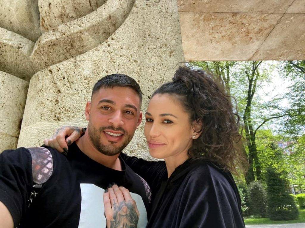 Bomba zilei în showbiz: Roxana Vancea e însărcinată. Fosta vedetă TV așteaptă un băiețel