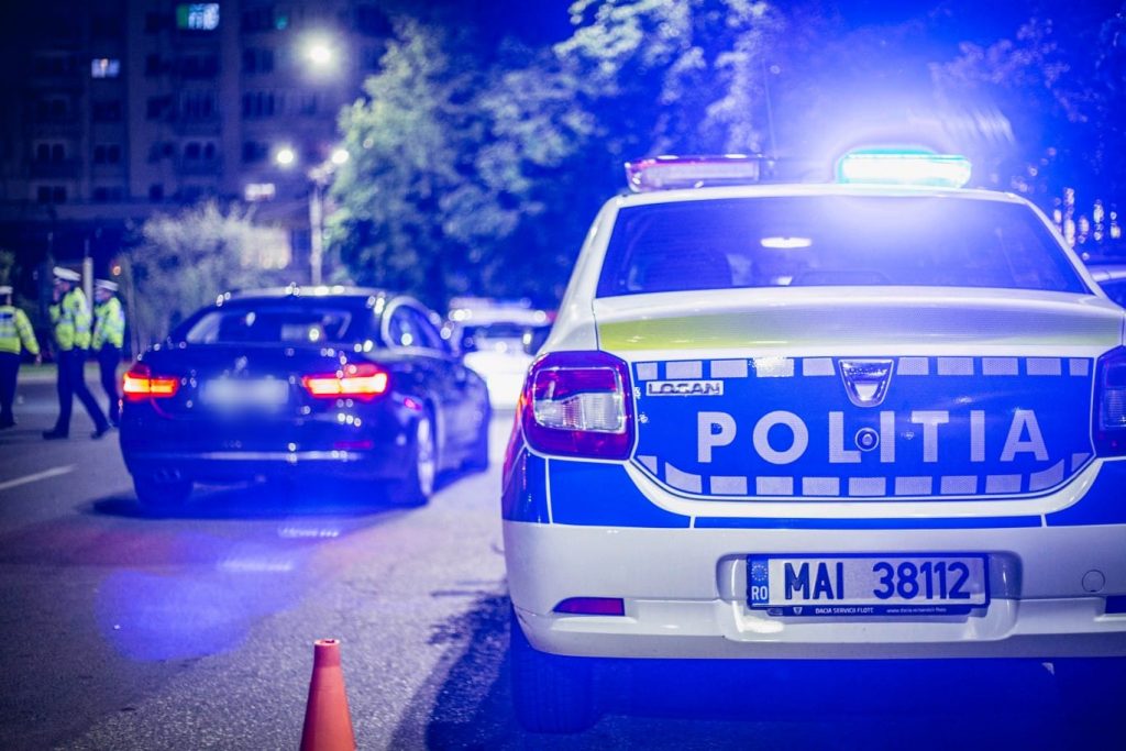 Polițiștii spun că vor da amenzi pentru mașinile care fac zgomot. Primele ”victime” găsite în Piața Constituției