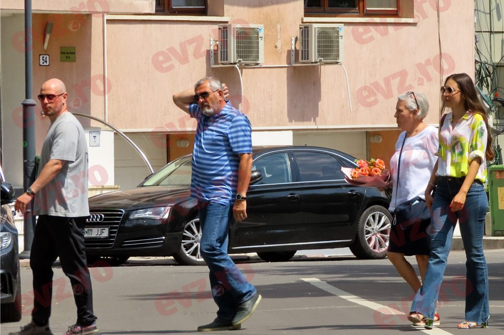VIDEO EXCLUSIV/ Matei Dima se așează la casa lui. BRomania și-a scos iubita la masă cu părinții