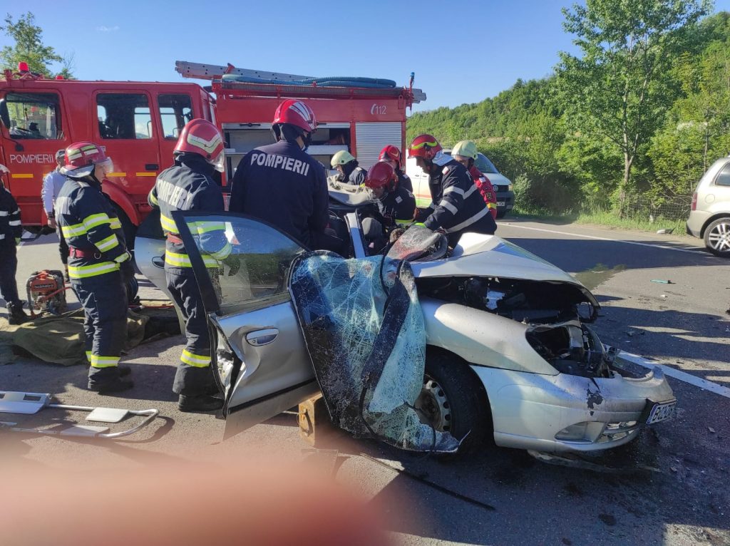 Accident grav pe DN 1, în zona Nistorești. Cinci persoane au murit