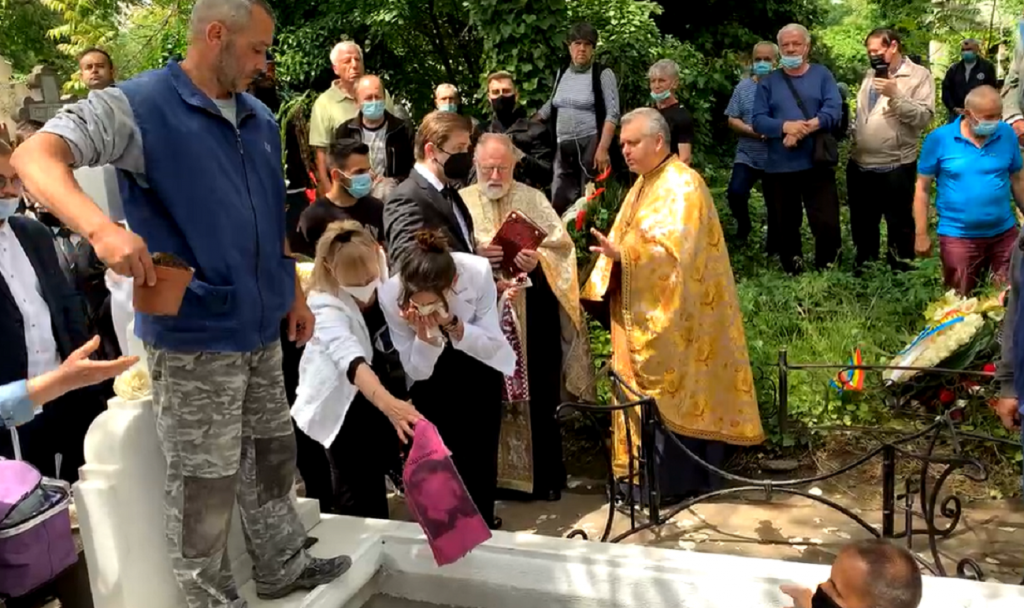 Ultimul gest pe care l-au făcut fiica lui Dichiseanu și fosta lui soție la mormântul marelui actor