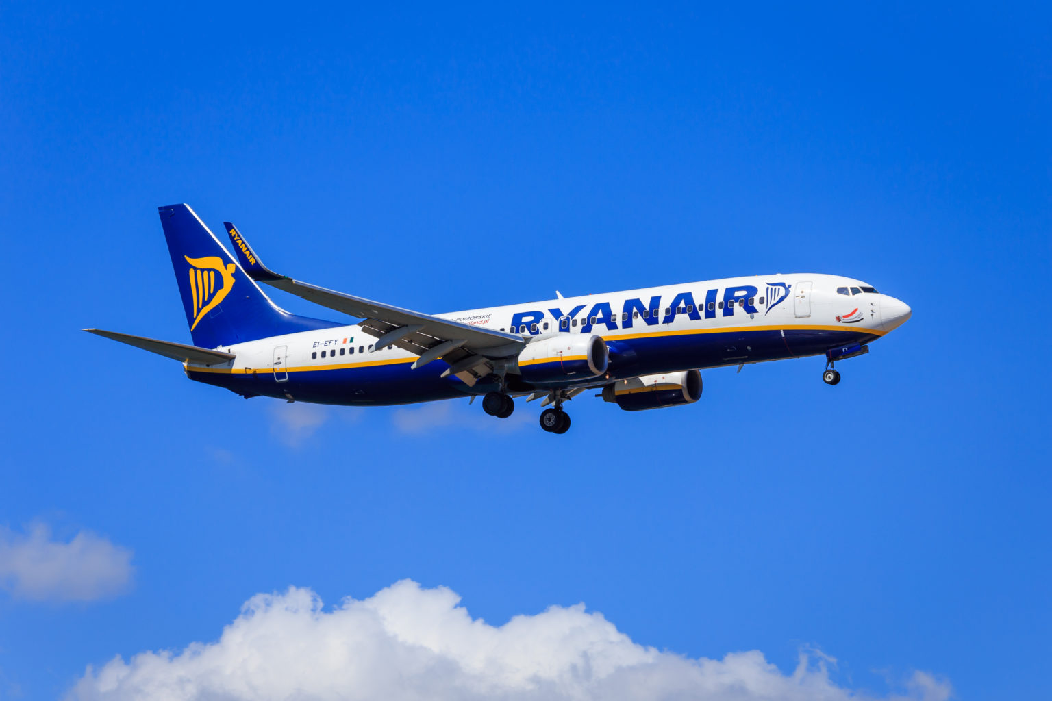 Lovitură pentru călătorii Ryanair. Un aeroport european își suspendă toate zborurile