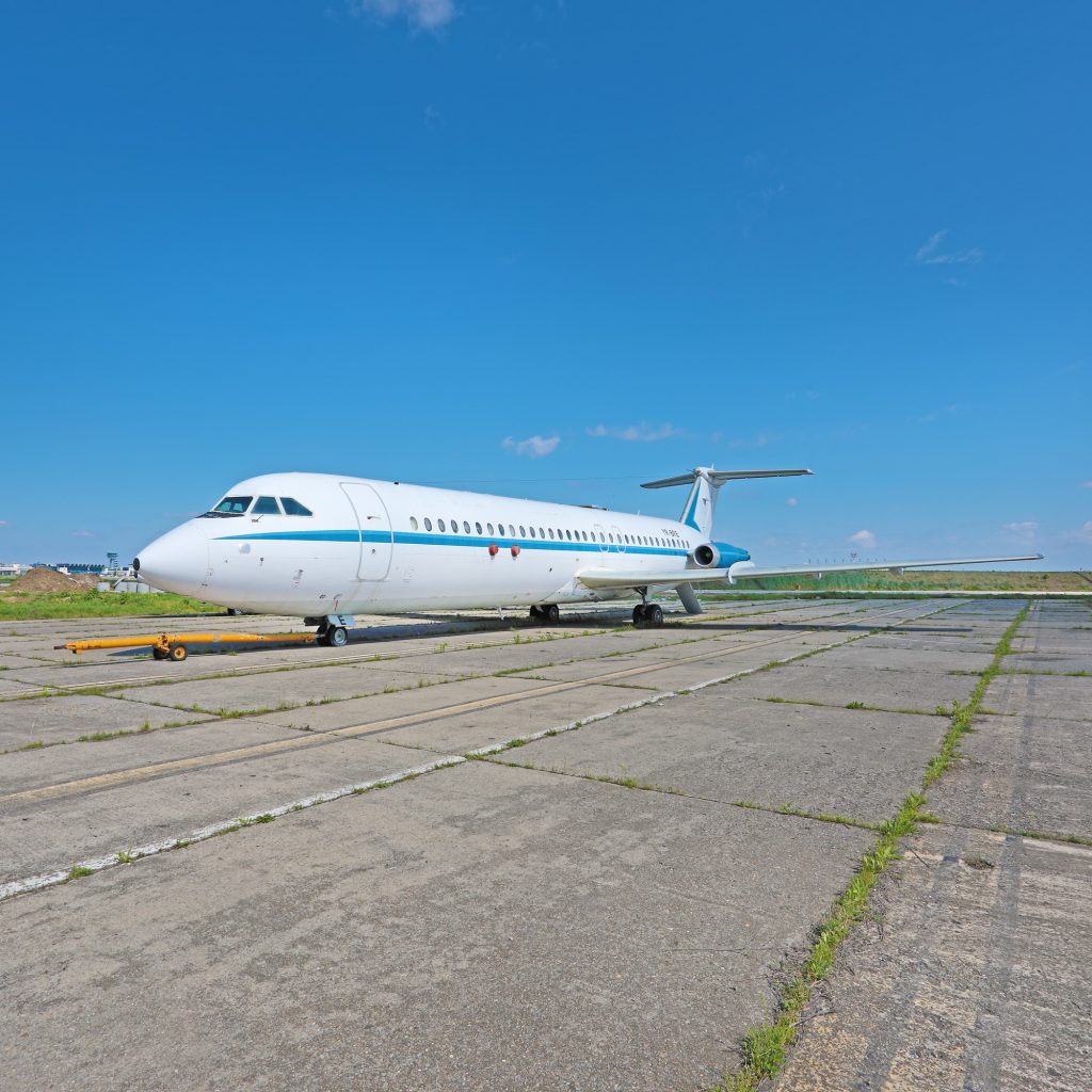 Avionul dictatorului Nicolae Ceaușescu, vândut la preț de apartament. Unde va ajunge aparatul