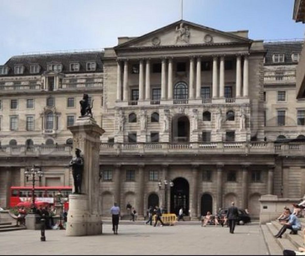 Banca Angliei, prudentă. Menține ratele și extinde un plan vital