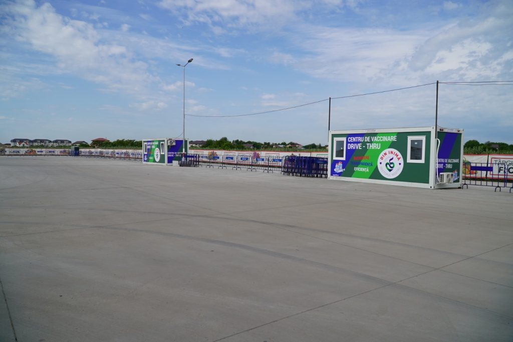 Un nou centru de vaccinare drive-thru, inaugurat în Capitală. Aproape 1.200.000 de bucureșteni vaccinați