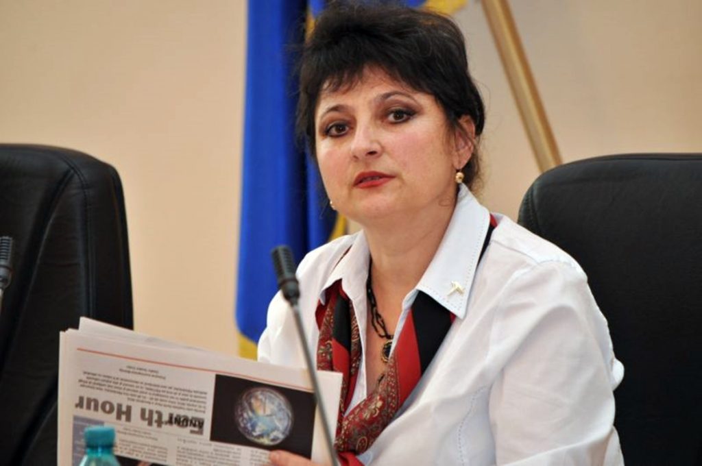 Secretarul general al Primăriei Bistrița, reținut de procurori. Omul care legaliza actele are de dat socoteală în fața legii penale