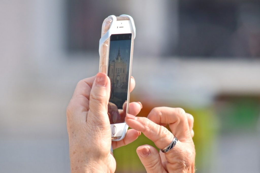 Apple pune „pe liber” 13 modele iPhone. Lista smartphone-urilor care pot fi aruncate