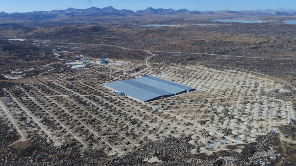 În Tibet un experiment măsoară raze cosmice cu energii extreme