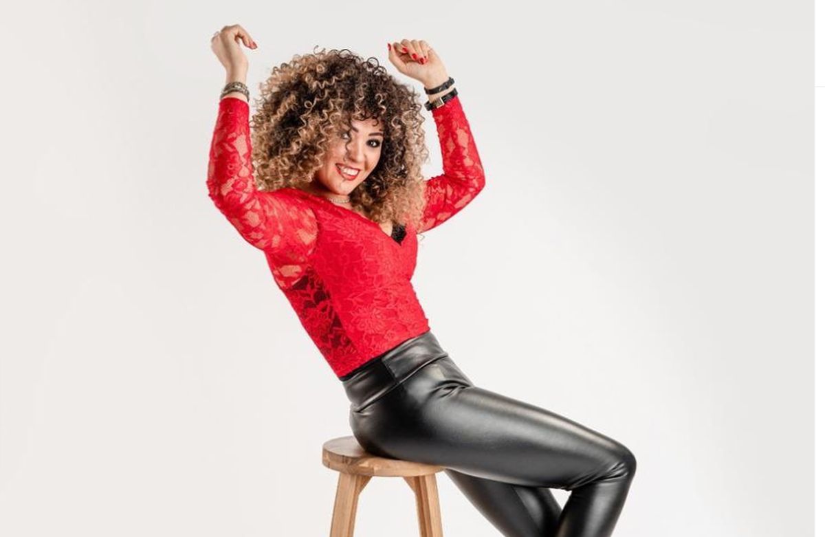 Minodora, îmbrăcată de la SH de mama ei. Plecau la festivaluri cu bilet doar „dus”