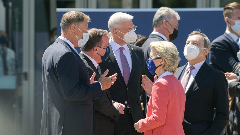 Pumnul Bruxelles-ului e realitate. Partidele noastre vorbesc la unison bruxelleza. „Se va depăși cel mai nenorocit comunism". VIDEO