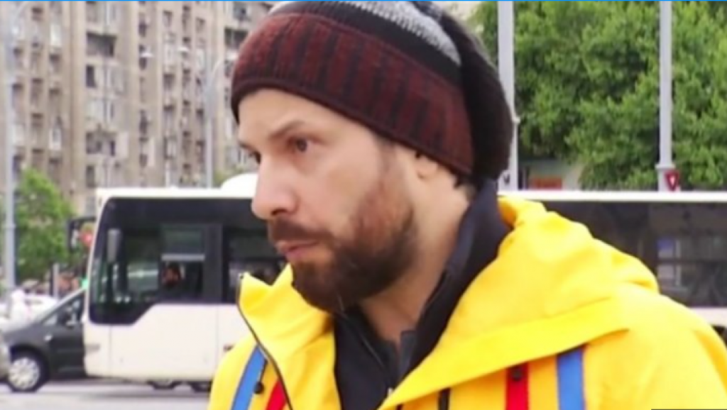 Părinții anti-vaccin au ieșit la protest în Piața Victoriei. Ce temeri au pentru copiii lor