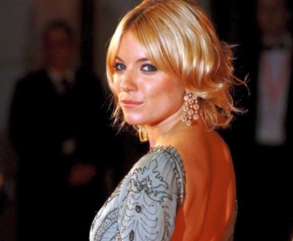 Un accident auto, sursă de inspirație pentru noul film al Siennei Miller. Cum i-a fost influențat jocul. VIDEO