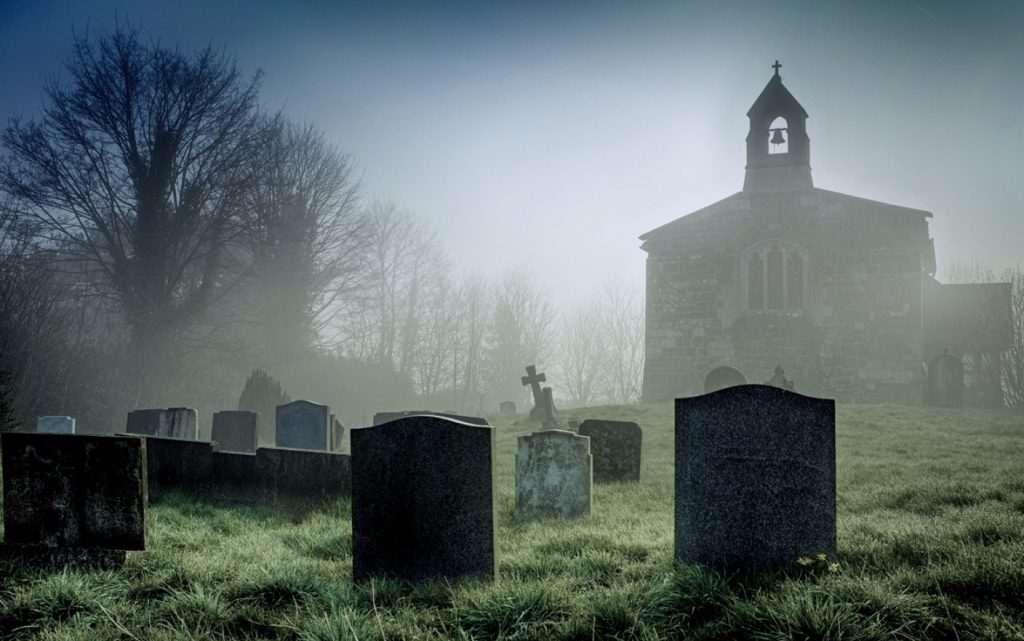 Morții din morminte au fost scoși la suprafață. Tornada a făcut ravagii în Cehia. "E iadul pe pământ". VIDEO