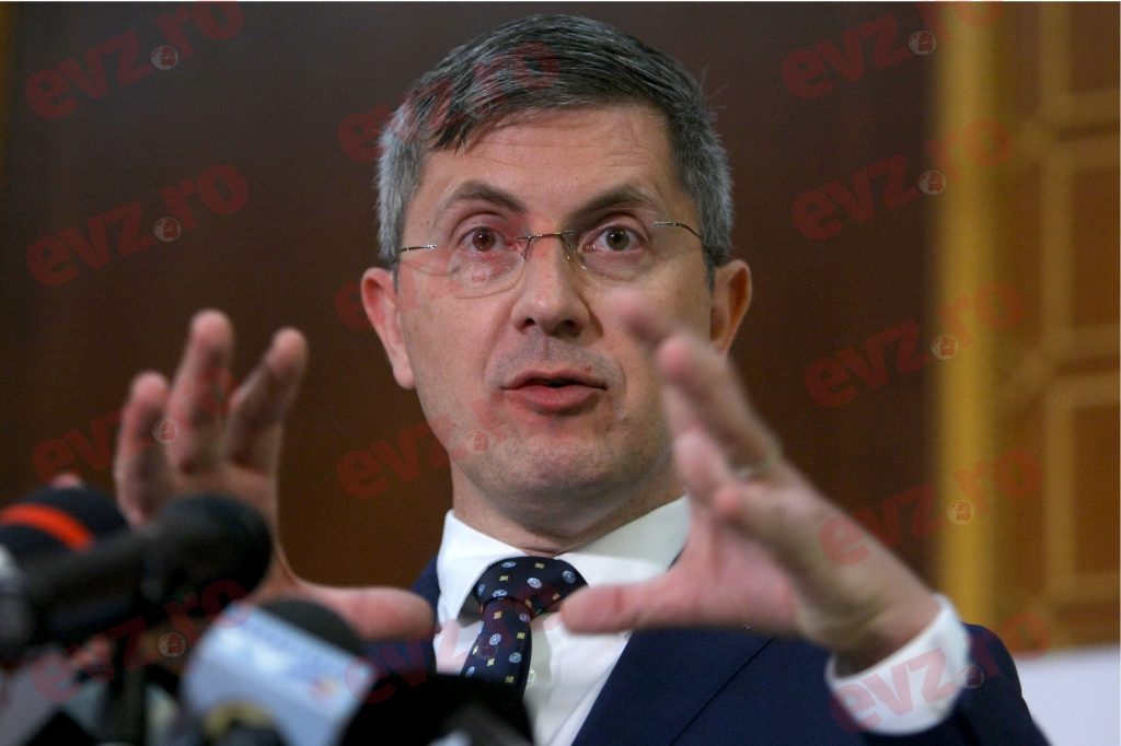 Campania de vaccinare. Dan Barna vrea măsuri radicale pentru cei care nu se imunizează: Vine valul patru