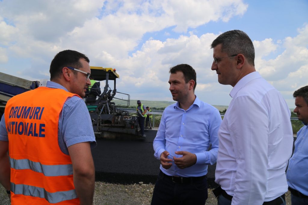 O nouă promisiune făcută șoferilor de ministrul Transporturilor. Autostrada 10 va fi completă în 2021