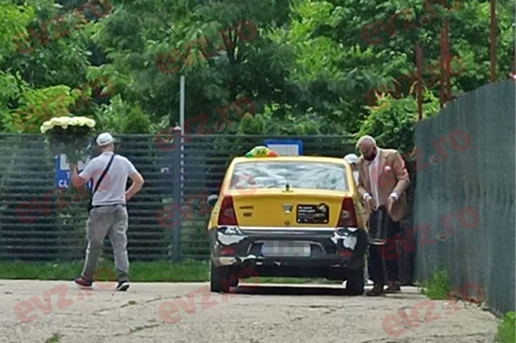 VIDEO EXCLUSIV. Ilie Năstase îi duce buchete imense de flori soției sale pentru a o împăca. Nu mai vrea încă un divorț în palmares