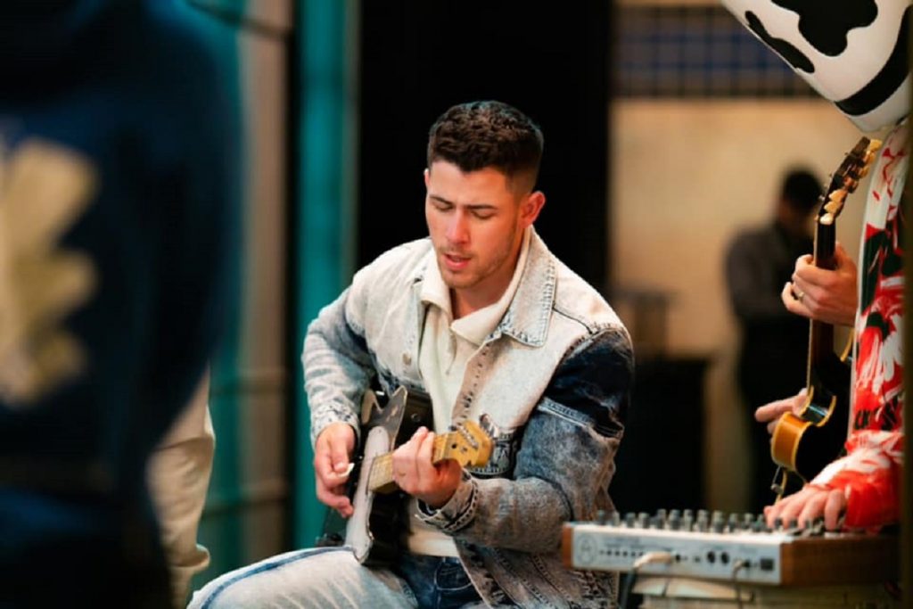 Nick Jonas, mărturii incredibile. Avea trei ani, s-a aruncat în piscină, iar ceea ce a urmat este greu de explicat