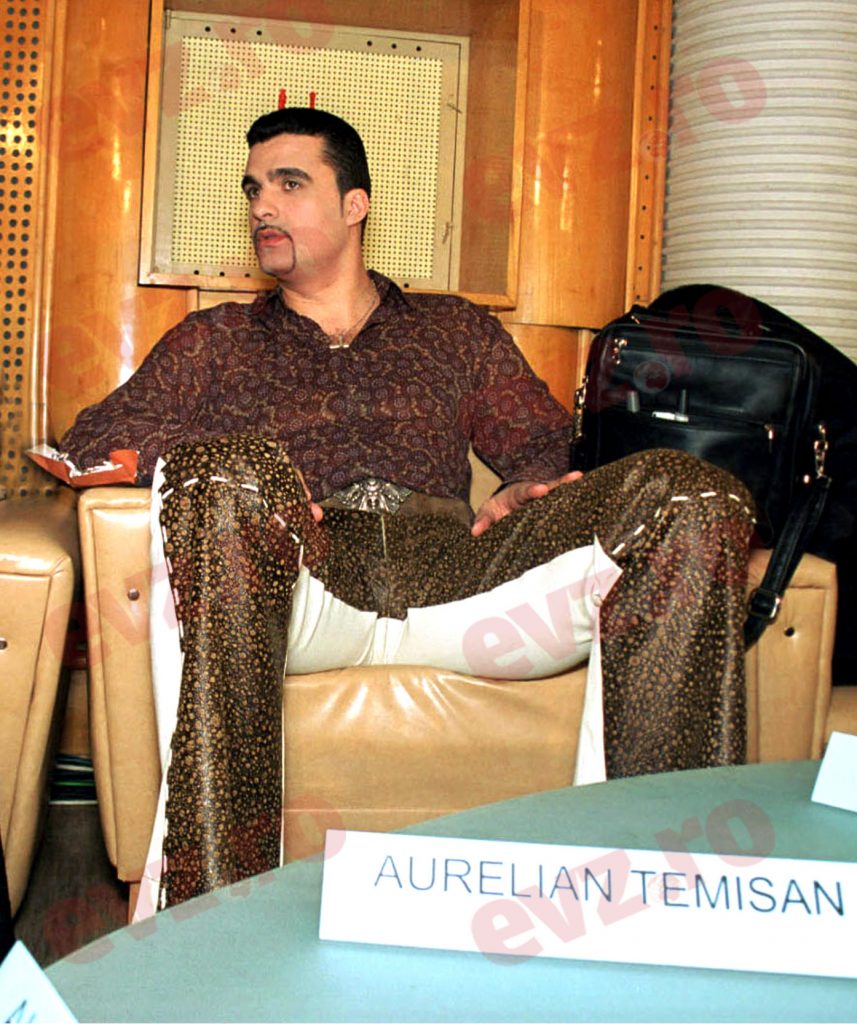 VIDEO. Te cunosc de undeva! Artistul care a jucat fotbal cu Ramazzoti și a fost filmat în timpul unor scene senzuale cu Loredana!