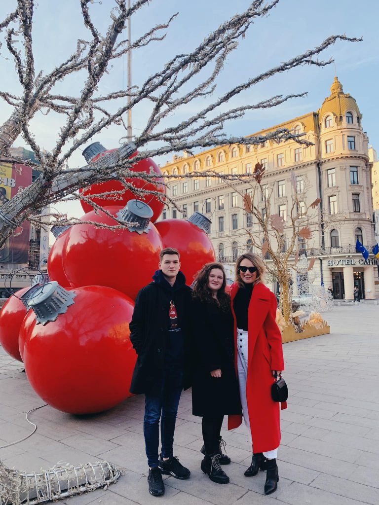 VIDEO. Carmen Negoiță și-a învățat copiii să lucreze de mici. „Nu-i normal să aștepte totul de la părinți”