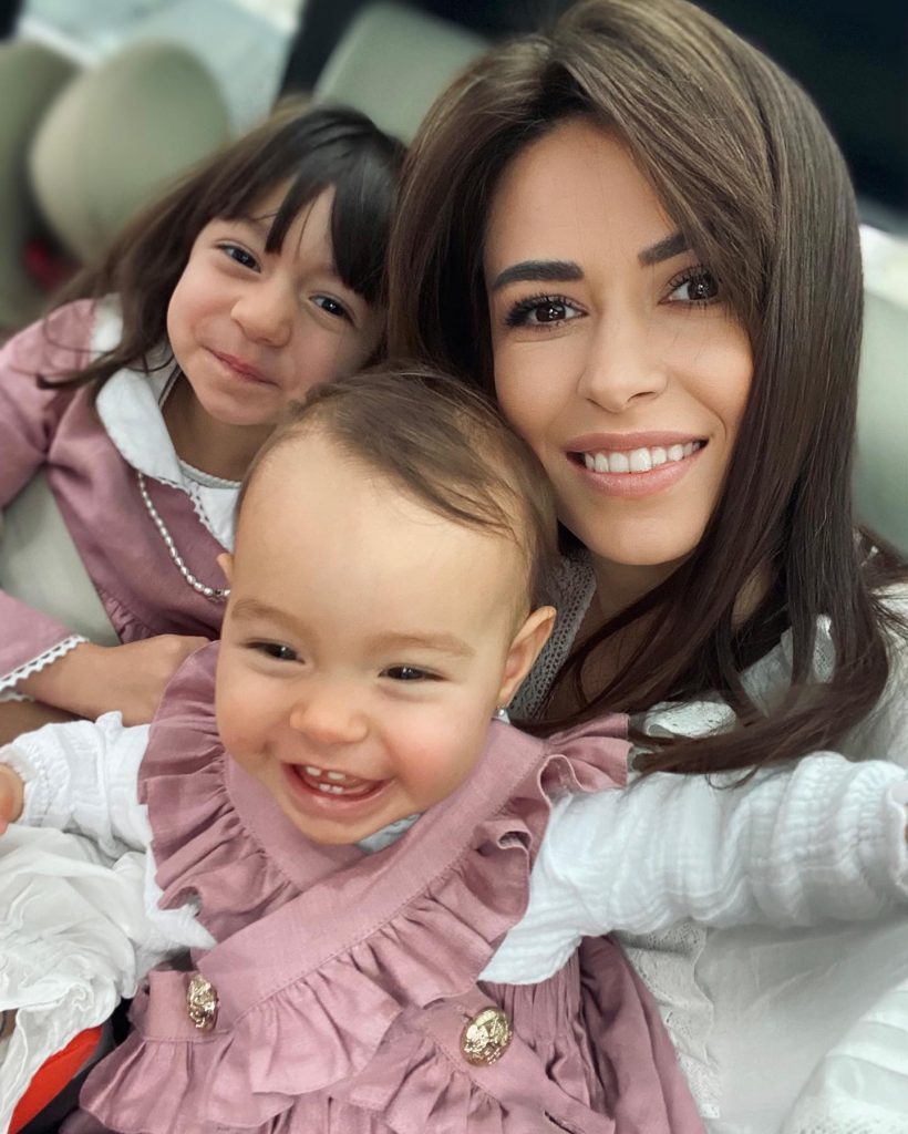 VIDEO EXCLUSIV/ Diana Bart tranșează problema alăptului în public. „Să mă lase în pace”