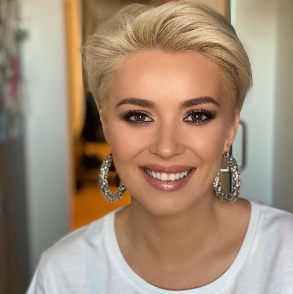 Ce mesaje ciudate primește Diana Dumitrescu de când s a pocăit: Oamenii nu încetează să judece