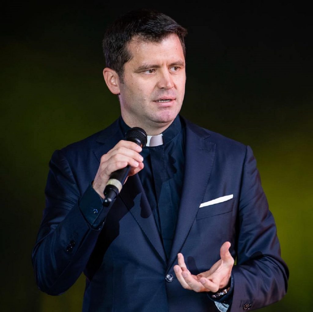 Reacție ironică avută de un preot, după afirmațiile controversate făcute de starețul unei mănăstiri din Neamț