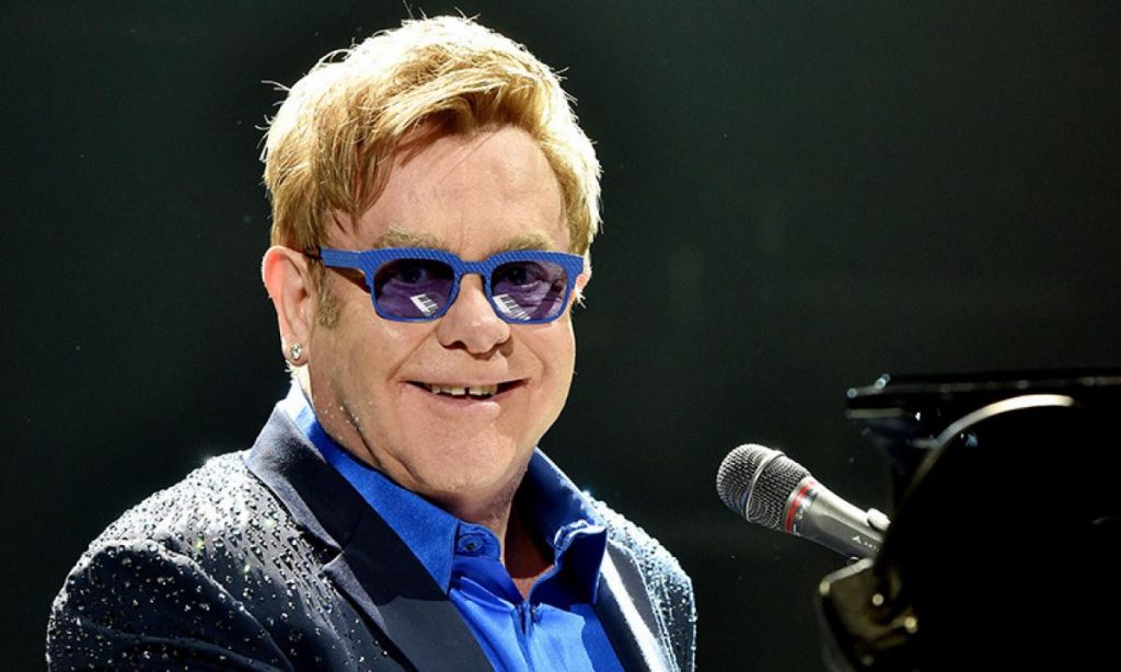 Elton John, ultimul concert în Marea Britanie: „Abia aştept să îmbrăţişez spiritul celui mai mare festival din lume”