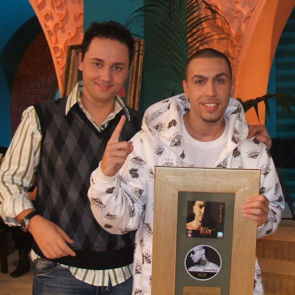 Alex Velea nici nu concepe o împăcare cu Cătălin Măruță. „Ca să fii BĂRBAT ai nevoie de coloană vertebrală, iar tu ți-ai fracturat-o”