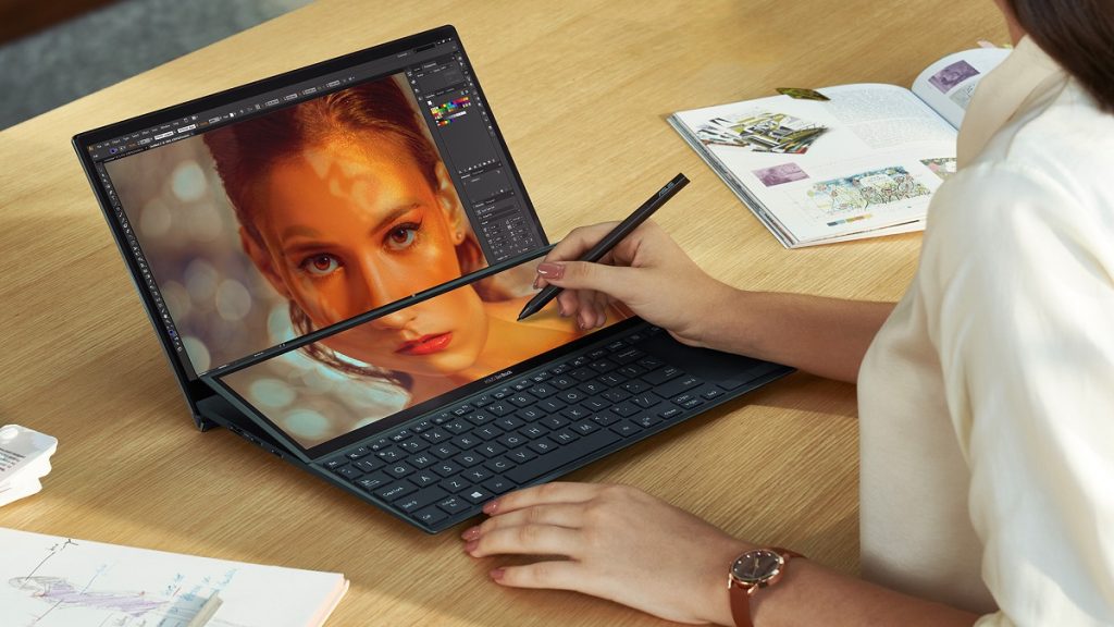 Concurs: ZenBook împlinește 10 ani