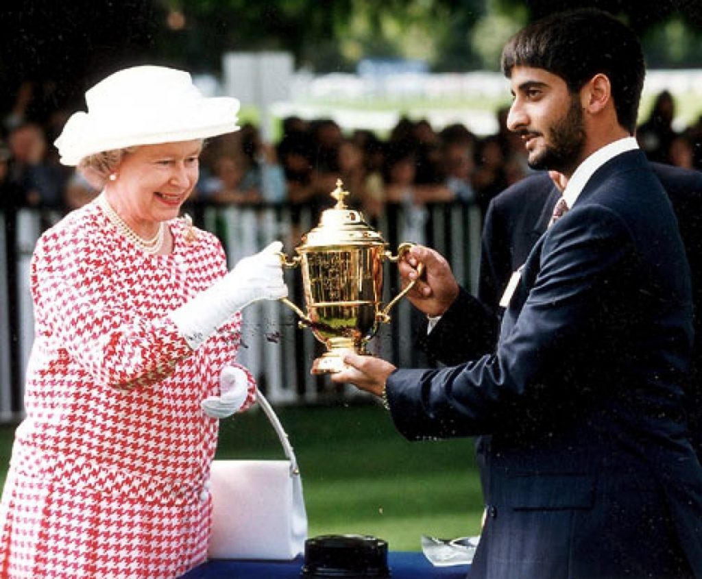 Elisabeta a II-a a făcut o avere din cursele de cai. Câți bani a câștigat de-a lungul anilor