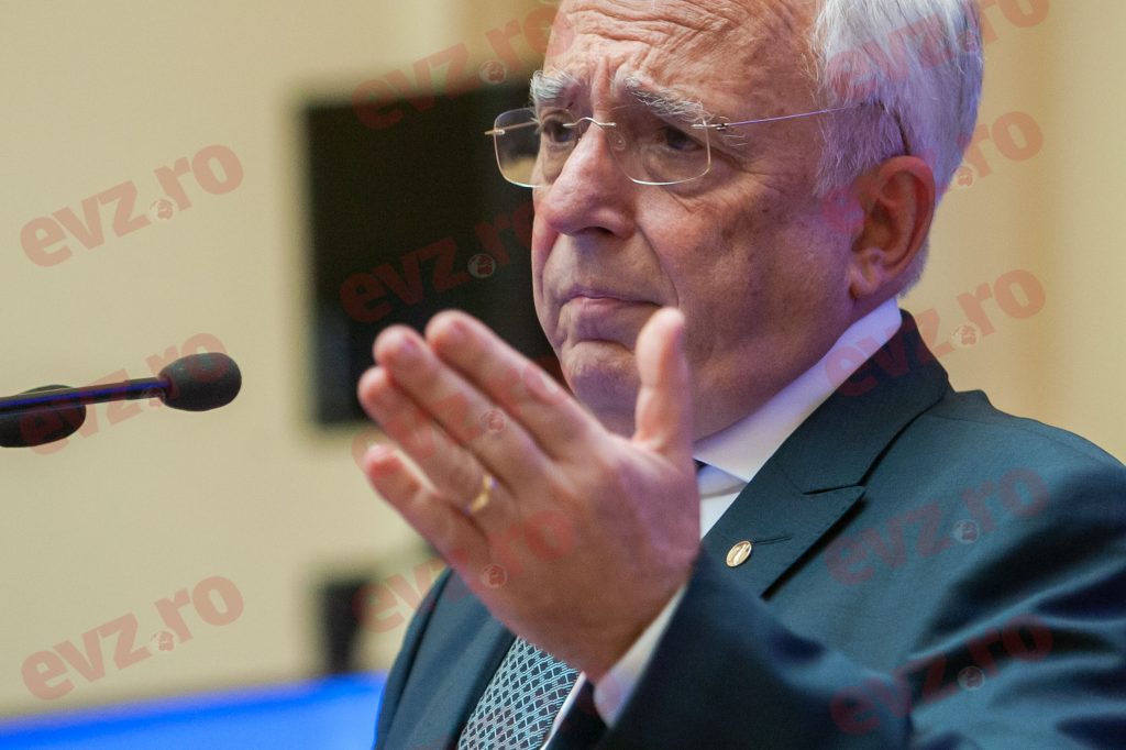 Mugur Isărescu: BNR va continua să folosească toate instrumentele pentru a controla inflația și pentru a sprijini redresarea economiei