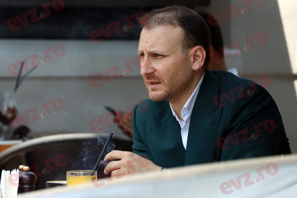 VIDEO. Obrazul subțire cu sacrificiu se ține. Adrian Brâncoveanu a făcut față caniculei cu ...eleganță