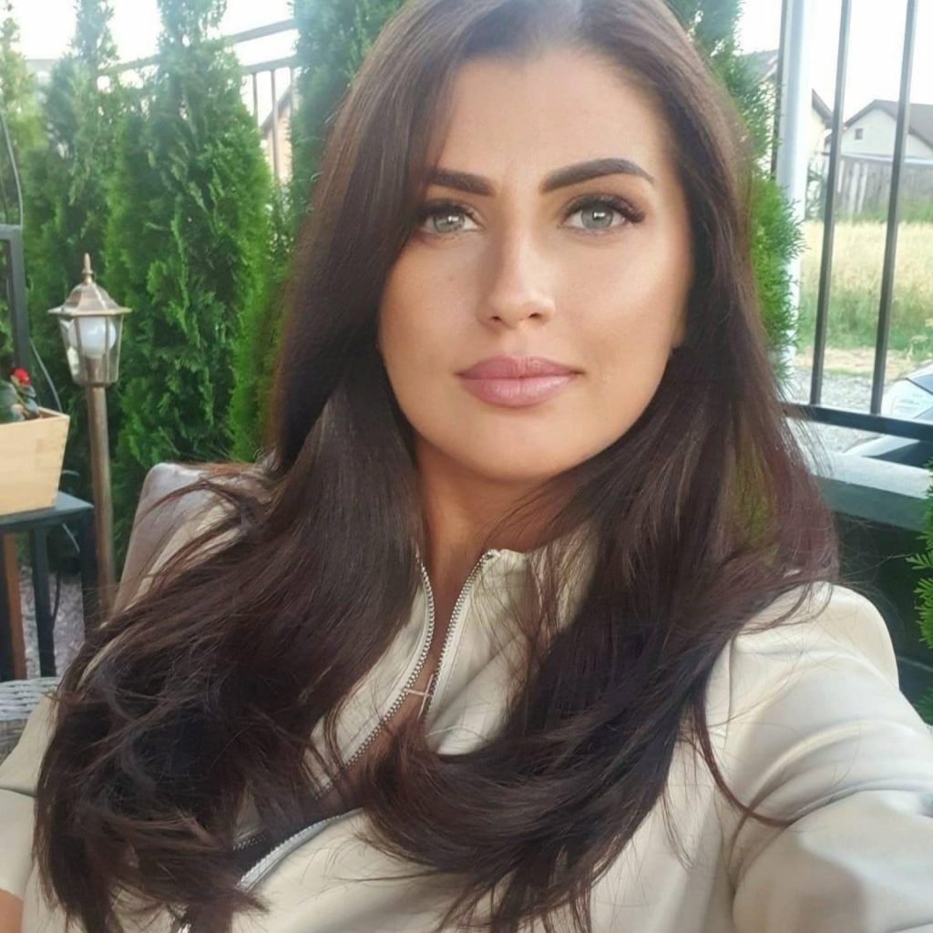 Rivale pentru inima lui Nick Rădoi. Cântăreața Alina Radi, dezvăluiri despre  iubita omului de afaceri