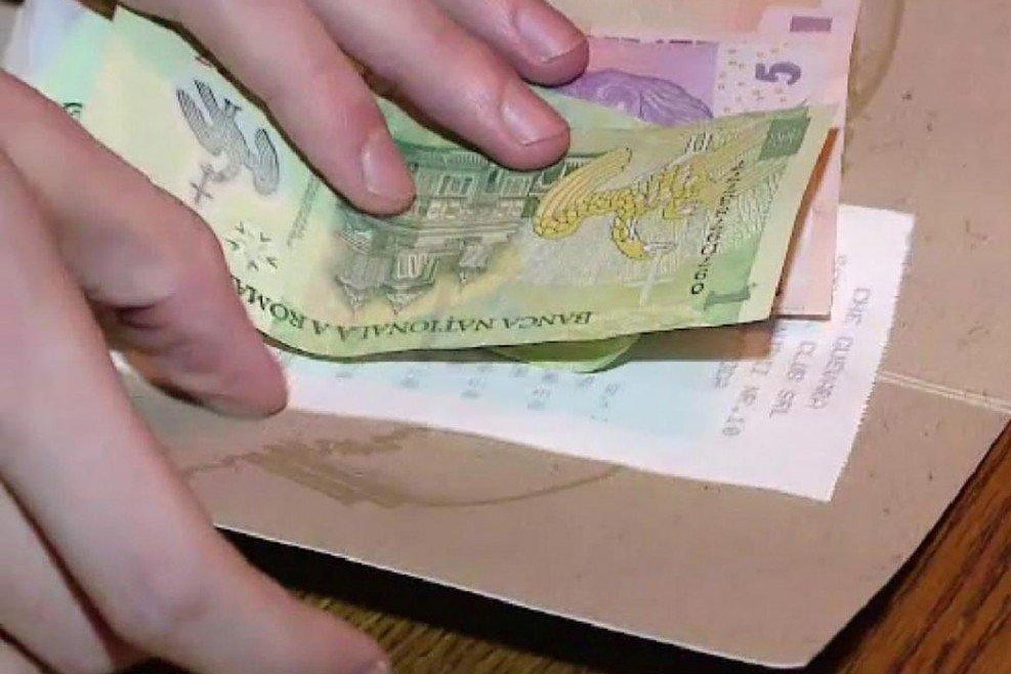 Când și cum se dă bacșiș la restaurant. Legătura cu momentul zilei