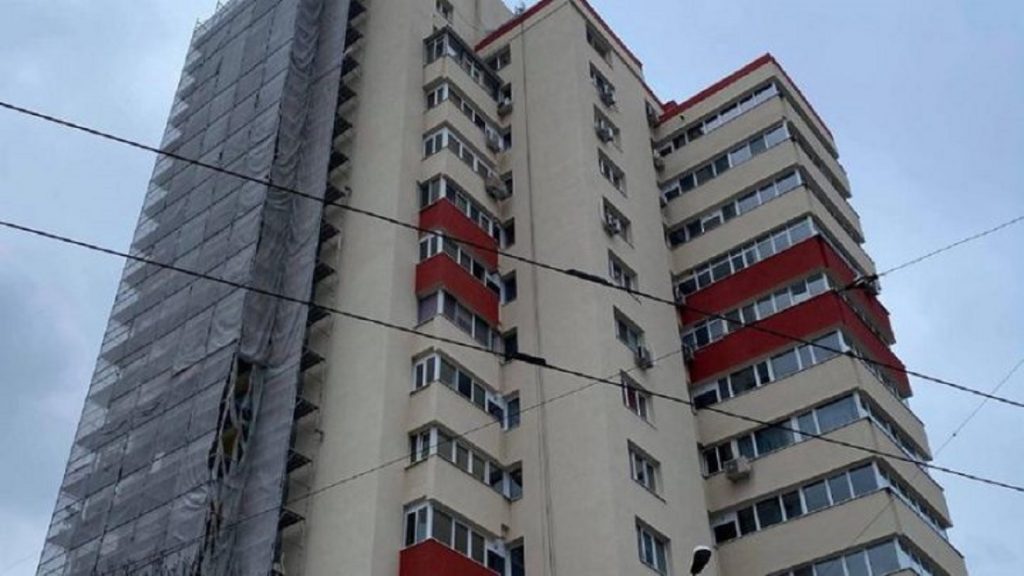 Caz cutremurător în Moldova. Două adolescente s-au sinucis împreună. Ce-au scris în biletele de adio