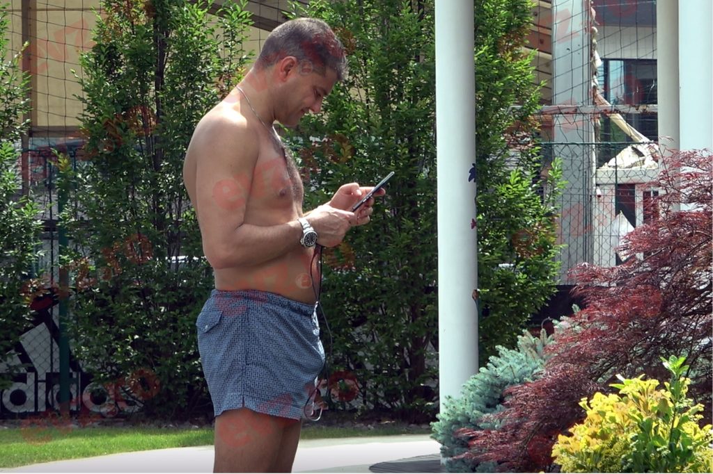VIDEO/ Boureanu s-a ținut de promisiune. Și-a lăsat logodnica acasă și a mers singur la piscină