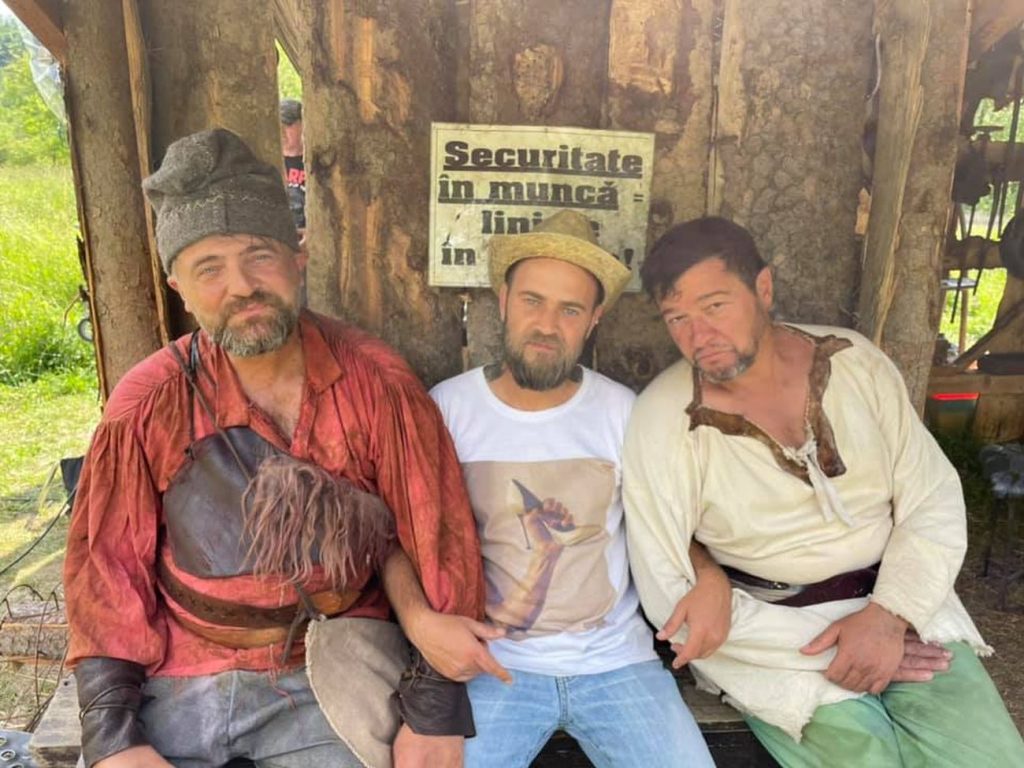 VIDEO EXCLUSIV/ Cosmin Seleși calcă pe urmele lui Sergiu Nicolaescu. „Cred că este primul film istorie de după ‘90”