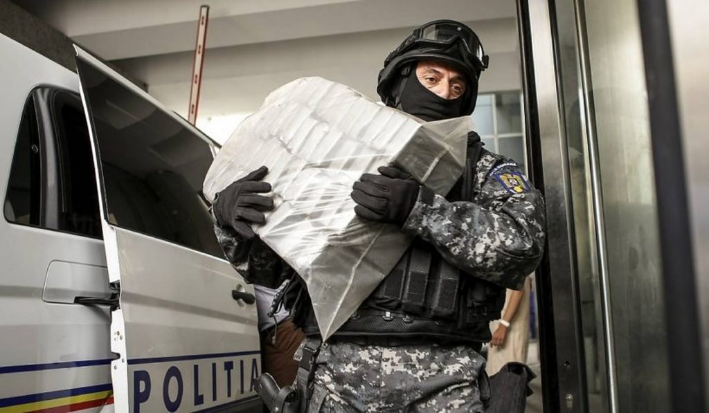 Klaus Iohannis a promulgat legea care mărește pedepsele pentru droguri