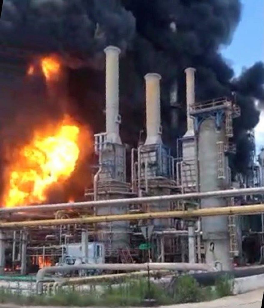 Explozie la Petromidia. Raed Arafat face bilanțul oficial al victimelor. O persoană a dispărut