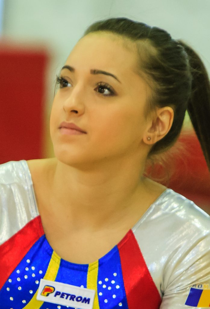 Câți bani câștigă gimnasta de la „America Express” de la stat. Larisa Iordache se bucură de un succes formidabil