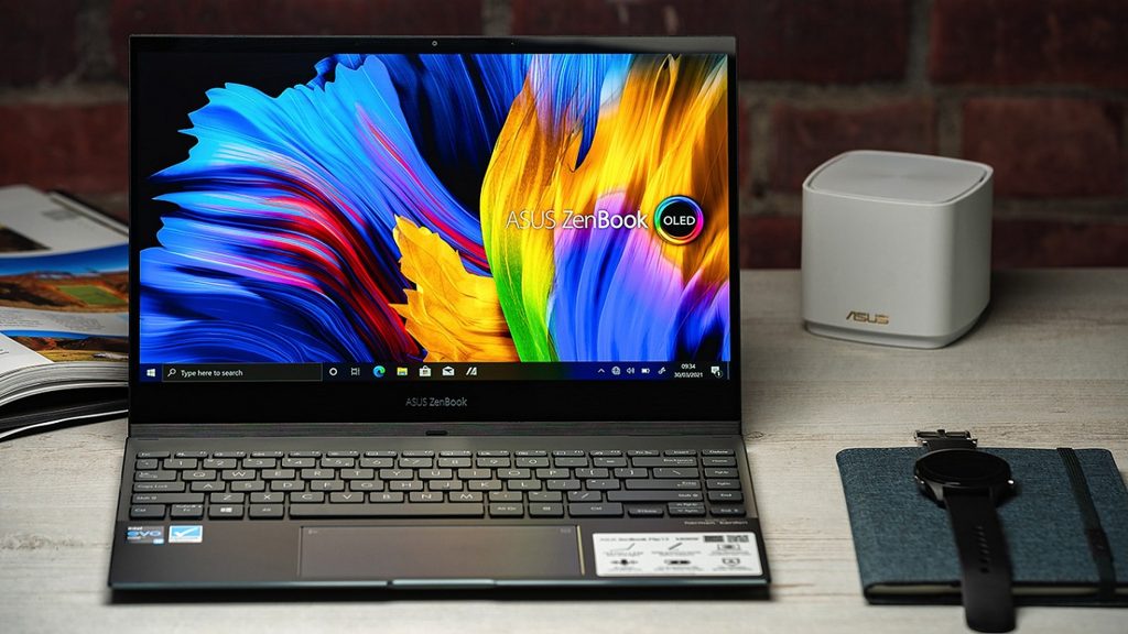ASUS ZenBook Flip 13 OLED – flexibilitate și performanță pentru orice situație