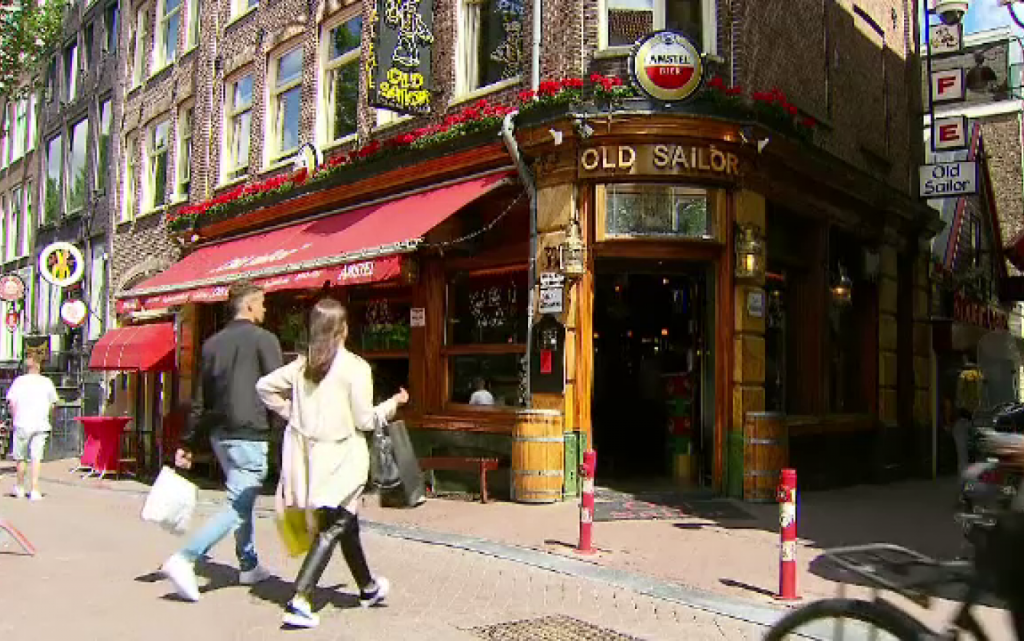 Parlamentarii din Olanda, chemați de urgență din concedii. Cazurile COVID-19 au explodat. Acuzații la adresa Guvernului