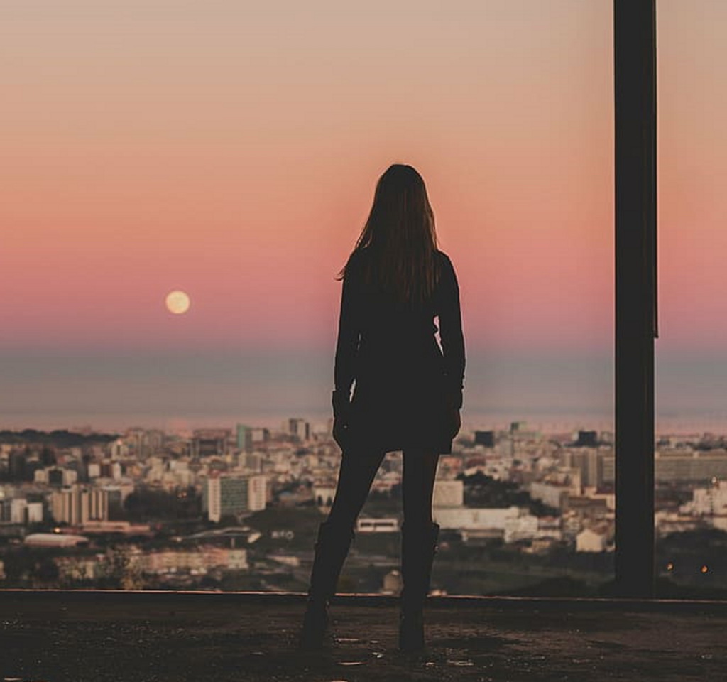 5 pagini a scris poliţista care s-a sinucis în Titan. Mesaj sfâşietor pentru mama ei